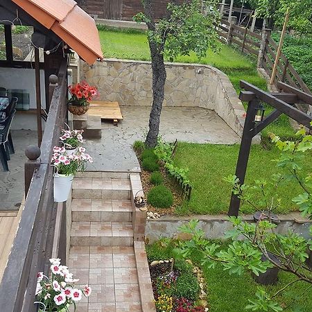 Hotel The Wild Fig Shumen Esterno foto